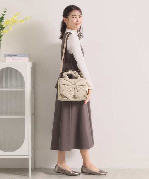ITS'DEMO（イッツデモ）の「リボンモチーフミニショルダー（ショルダーバッグ・レディース・アイボリー/グレー/ベージュ・00）」の9枚目の写真