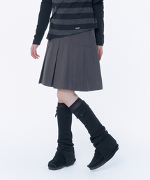 Pleats line pocket midi skirt CHARCOAL