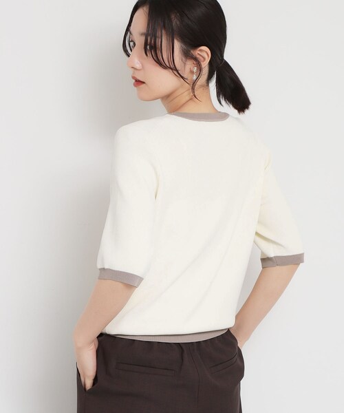 THE SHOP TK (ザ ショップ ティーケー )の「【ひんやり/洗濯機OK/毛玉になりにくい/UV】さりげないラインで品よく映える 配色5分袖ニット(ニット/セーター・レディース・アイボリー系4/ブラック系4/ダークブラウン系4・12/13)」の5枚目の写真