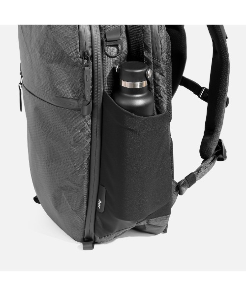 Aer(エアー)の「AER Travel Pack 4 28L Ultra / AER-28070(バックパック/リュック・メンズ・ブラック・FREE)」の12枚目の写真