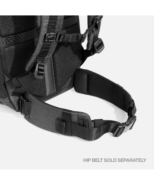 Aer(エアー)の「AER Travel Pack 4 28L Ultra / AER-28070(バックパック/リュック・メンズ・ブラック・FREE)」の14枚目の写真