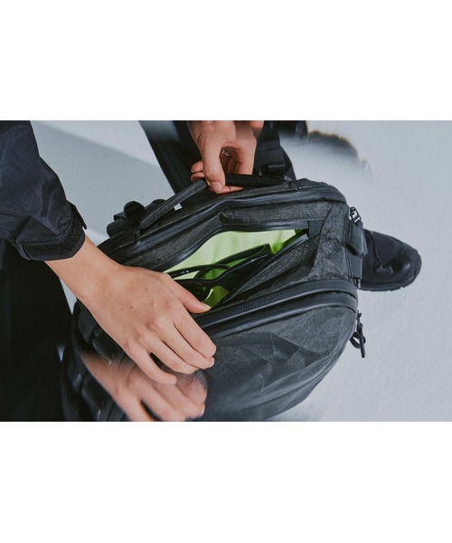 Aer(エアー)の「AER Travel Pack 4 28L Ultra / AER-28070(バックパック/リュック・メンズ・ブラック・FREE)」の18枚目の写真