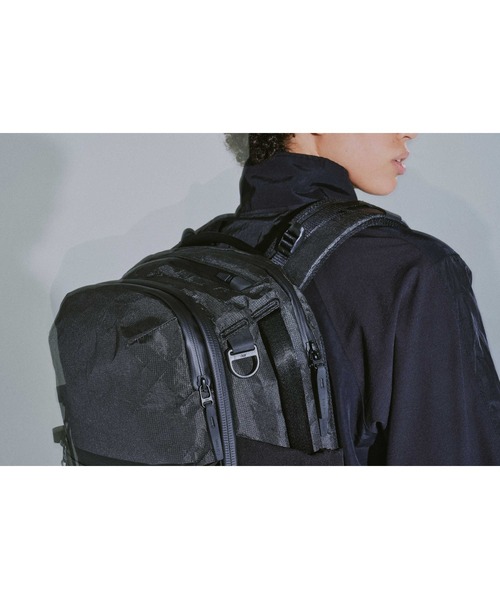 Aer(エアー)の「AER Travel Pack 4 28L Ultra / AER-28070(バックパック/リュック・メンズ・ブラック・FREE)」の20枚目の写真