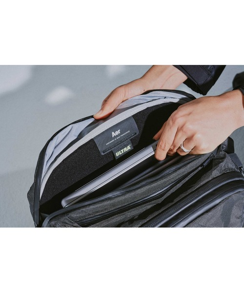 Aer(エアー)の「AER Travel Pack 4 28L Ultra / AER-28070(バックパック/リュック・メンズ・ブラック・FREE)」の21枚目の写真