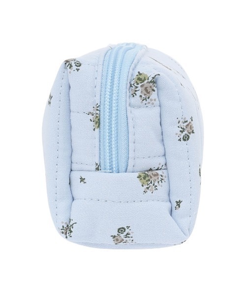 ALEXIA STAM(アリシアスタン)の「Floral Quilted Pouch /フローラル 横長ポーチ(ポーチ・レディース・ブルー/ホワイト・FREE)」の11枚目の写真