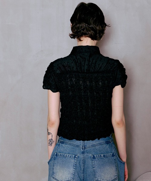 MAISON SPECIAL(メゾンスペシャル)の「【PRE-ORDER】Shirring French Sleeve Shirt/シャーリングフレンチスリーブシャツ(シャツ/ブラウス・レディース・ホワイト/ブラック/マルチ・FREE)」の4枚目の写真