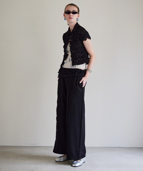 MAISON SPECIAL(メゾンスペシャル)の「【PRE-ORDER】Shirring French Sleeve Shirt/シャーリングフレンチスリーブシャツ(シャツ/ブラウス・レディース・ホワイト/ブラック/マルチ・FREE)」の5枚目の写真
