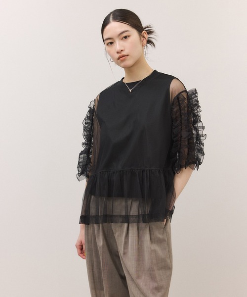 ADAM ET ROPE'(アダムエロペ)の「【サステナブル】フリルギャザーチュールトップス(Tシャツ/カットソー・レディース・ブラック/ホワイト/ブラウン・FREE)」の8枚目の写真