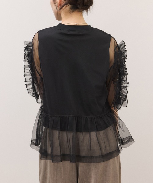 ADAM ET ROPE'(アダムエロペ)の「【サステナブル】フリルギャザーチュールトップス(Tシャツ/カットソー・レディース・ブラック/ホワイト/ブラウン・FREE)」の11枚目の写真