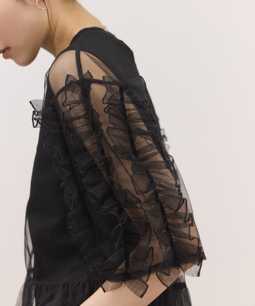 ADAM ET ROPE'(アダムエロペ)の「【サステナブル】フリルギャザーチュールトップス(Tシャツ/カットソー・レディース・ブラック/ホワイト/ブラウン・FREE)」の12枚目の写真