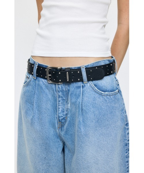 MOUSSY(マウジー)の「TINY STUDDED ベルト(ベルト・レディース・ブラック・FREE)」の7枚目の写真