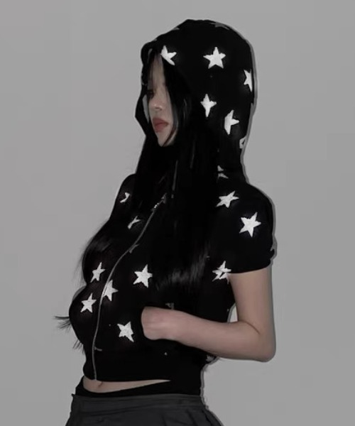 ViViDAY(ビビデー)の「星柄ジップアップ半袖パーカー(パーカー・レディース・ブラック/グレー・M)」の16枚目の写真