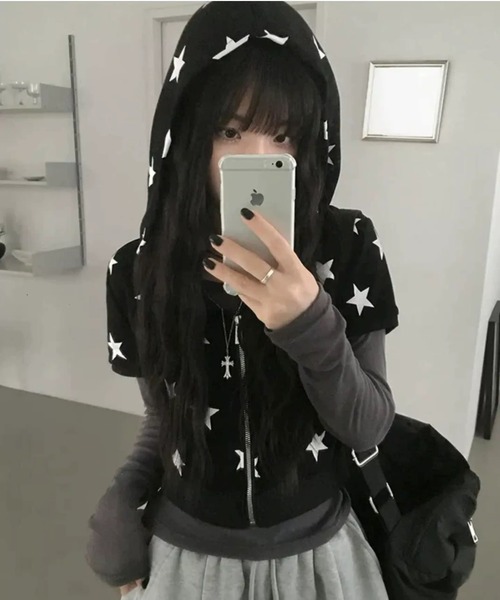 ViViDAY(ビビデー)の「星柄ジップアップ半袖パーカー(パーカー・レディース・ブラック/グレー・M)」の19枚目の写真