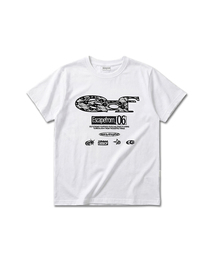 ESCAPEFROM（エスケープフロム）の「レース ESCFロゴコラージュアプリケスタンダードフィット半袖Tシャツ [2色]（Tシャツ/カットソー）」