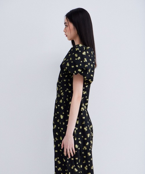 フラワージャガードフォルムドレス / flower jacquard forme dress