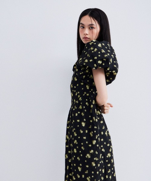 ANDRESD(アンドレスド)の「フラワージャガードフォルムドレス / flower jacquard forme dress(ドレス・レディース・ブラック×グレー/ホワイト×イエロー/ブラック×イエロー・MT/M/S)」の18枚目の写真