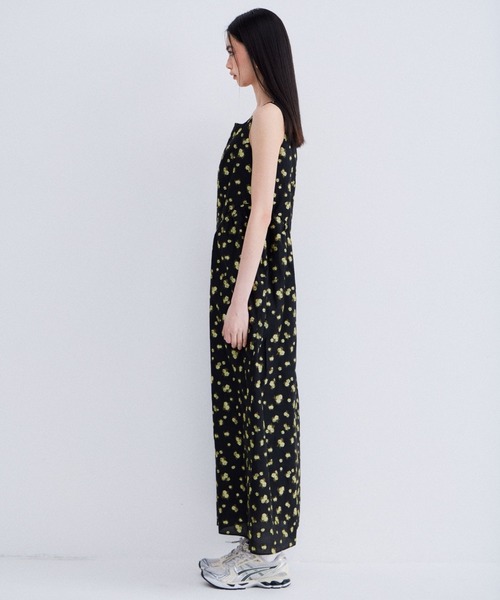 ANDRESD(アンドレスド)の「フラワージャガードフォルムドレス / flower jacquard forme dress(ドレス・レディース・ブラック×グレー/ホワイト×イエロー/ブラック×イエロー・MT/M/S)」の9枚目の写真