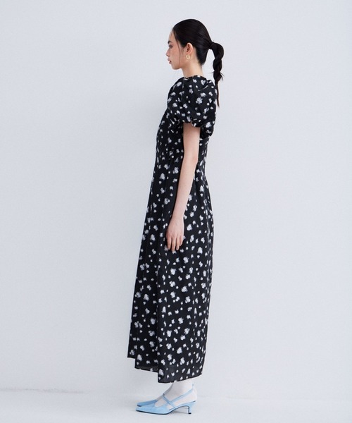 フラワージャガードフォルムドレス / flower jacquard forme dress