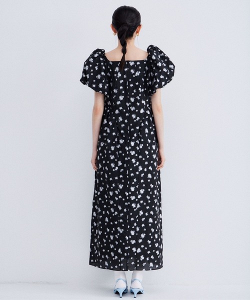 フラワージャガードフォルムドレス / flower jacquard forme dress