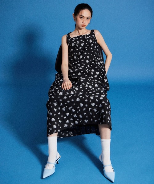 ANDRESD(アンドレスド)の「フラワージャガードフォルムドレス / flower jacquard forme dress(ドレス・レディース・ブラック×グレー/ホワイト×イエロー/ブラック×イエロー・MT/M/S)」の21枚目の写真