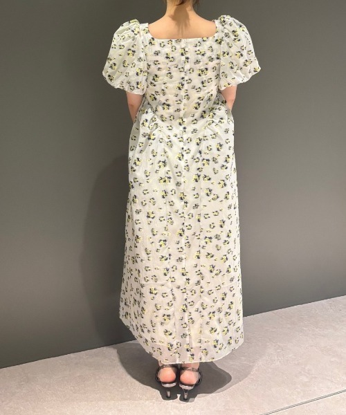 フラワージャガードフォルムドレス / flower jacquard forme dress