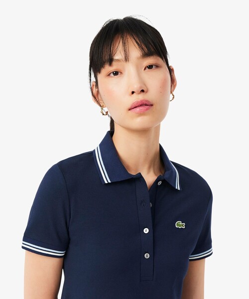 LACOSTE(ラコステ)の「配色ライン レーヨンブレンドポロドレス / フレアワンピース(シャツワンピース・レディース・ホワイト/ネイビー・38/40/34/36)」の4枚目の写真