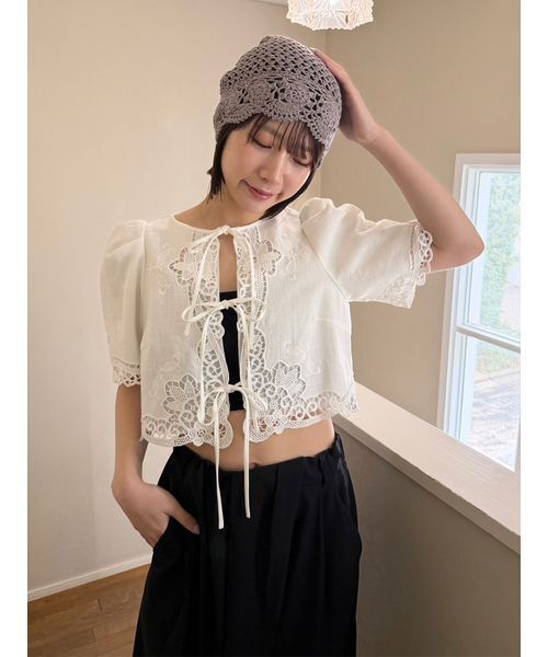 LILY BROWN(リリーブラウン)の「サマークロシェビーニー(ニットキャップ/ビーニー・レディース・グレー/アイボリー/ブラック・F)」の1枚目の写真