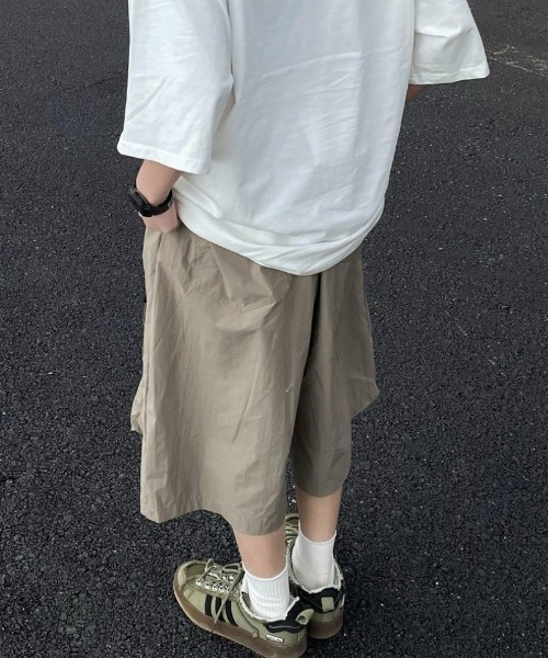 Ritzy(リッツィー)の「ビッグポケット付きワイドハーフパンツ カーゴパンツ(カーゴパンツ・メンズ・ネイビー/カーキ・L/M/XL)」の4枚目の写真