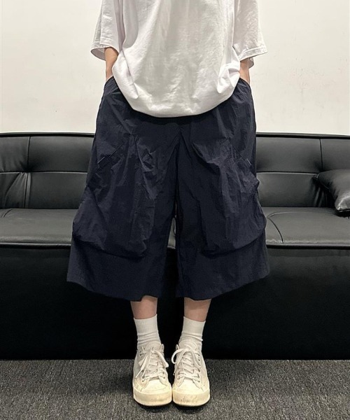 Ritzy(リッツィー)の「ビッグポケット付きワイドハーフパンツ カーゴパンツ(カーゴパンツ・メンズ・ネイビー/カーキ・L/M/XL)」の11枚目の写真
