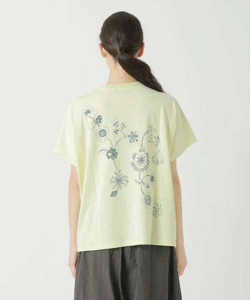 ZUCCa(ズッカ)の「(S)DRAWING FLOWER PRINT T / S(Tシャツ/カットソー・レディース・ホワイト/ブラック/イエロー・M size)」の3枚目の写真