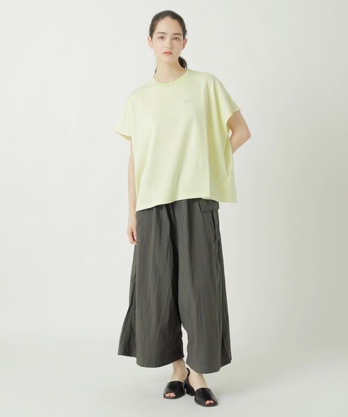 ZUCCa(ズッカ)の「(S)DRAWING FLOWER PRINT T / S(Tシャツ/カットソー・レディース・ホワイト/ブラック/イエロー・M size)」の6枚目の写真