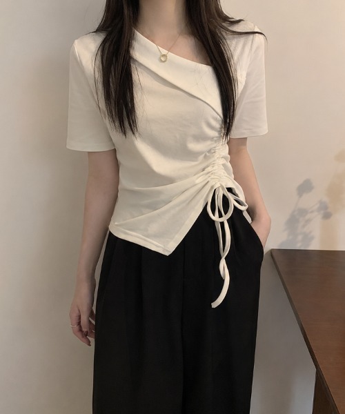 mielu(ミエル)の「ドレープネックドロストトップス(シャツ/ブラウス・レディース・ピンク/ホワイト/ブラック・MEDIUM/LARGE)」の12枚目の写真