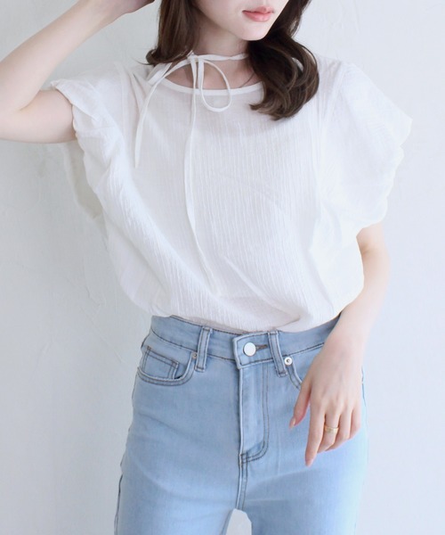 Reurie'(レウリィ)の「紐付きバルーンスリーブシャツ / シンプル きれいめ 大人カジュアル フェミニン オフィスカジュアル 夏服 夏コーデ(シャツ/ブラウス・レディース・ブルー/ホワイト/ブラック・FREE)」の1枚目の写真
