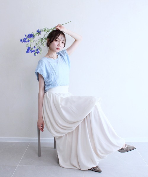 Reurie'(レウリィ)の「紐付きバルーンスリーブシャツ / シンプル きれいめ 大人カジュアル フェミニン オフィスカジュアル 夏服 夏コーデ(シャツ/ブラウス・レディース・ブルー/ホワイト/ブラック・FREE)」の16枚目の写真