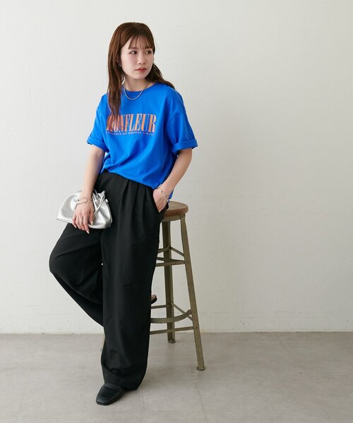 DISCOAT(ディスコート)の「【Enlude/着回し抜群◎】フレンチロゴTシャツ《ユニセックス》(Tシャツ/カットソー・レディース・キャメル/オフホワイト/ブルー/チャコールグレー/ブラウン・SMALL/MEDIUM)」の13枚目の写真