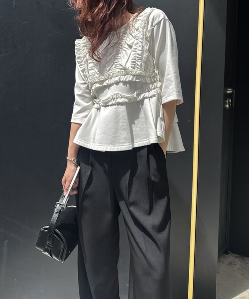 WILLFULLY（ウィルフリー）の「random frill peplum smooth tops（Tシャツ/カットソー・レディース・アイボリー/ブラック・FREE）」の6枚目の写真