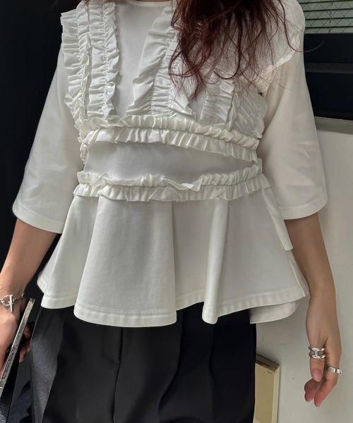 WILLFULLY（ウィルフリー）の「random frill peplum smooth tops（Tシャツ/カットソー・レディース・アイボリー/ブラック・FREE）」の4枚目の写真