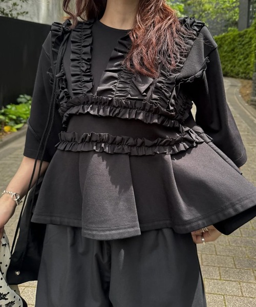 WILLFULLY（ウィルフリー）の「random frill peplum smooth tops（Tシャツ/カットソー・レディース・アイボリー/ブラック・FREE）」の14枚目の写真