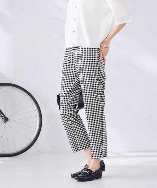 a.v.v(アーヴェヴェ)の「スティックパンツ(その他パンツ・レディース・ホワイト/ブラック・38/36/40)」の10枚目の写真