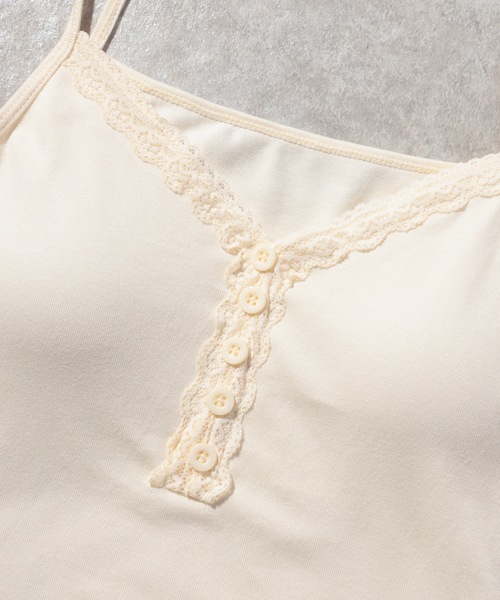 Lace Ladies(レースレディース)の「レース Vネック ボタン付き カップ付き キャミソール(キャミソール・レディース・ブラック/アイボリー/グレー・FREE)」の13枚目の写真