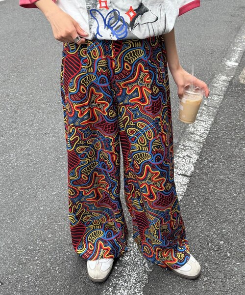 SOUNDSGOOOOD(サウンズグッド)の「【SOUNDS GOOOOD】サイケデリック柄ロングパンツ(その他パンツ・メンズ・ブラック・ONE SIZE)」の4枚目の写真