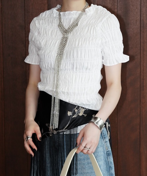 chuclla(チュクラ)の「フリルネックシャーリングトップス chw26s357(Tシャツ/カットソー・レディース・ブラウン/ホワイト・FREE)」の2枚目の写真