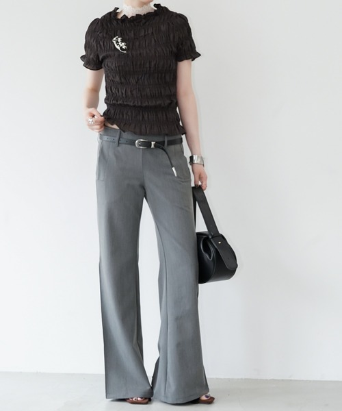 chuclla(チュクラ)の「フリルネックシャーリングトップス chw26s357(Tシャツ/カットソー・レディース・ブラウン/ホワイト・FREE)」の4枚目の写真