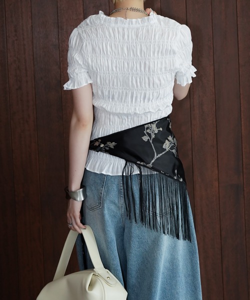 chuclla(チュクラ)の「フリルネックシャーリングトップス chw26s357(Tシャツ/カットソー・レディース・ブラウン/ホワイト・FREE)」の13枚目の写真
