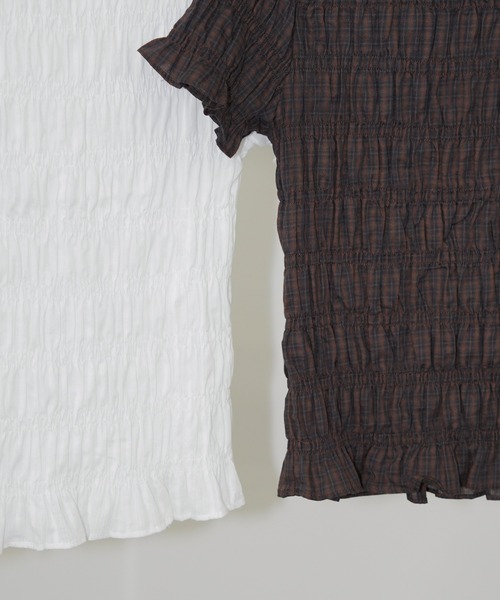 chuclla(チュクラ)の「フリルネックシャーリングトップス chw26s357(Tシャツ/カットソー・レディース・ブラウン/ホワイト・FREE)」の21枚目の写真
