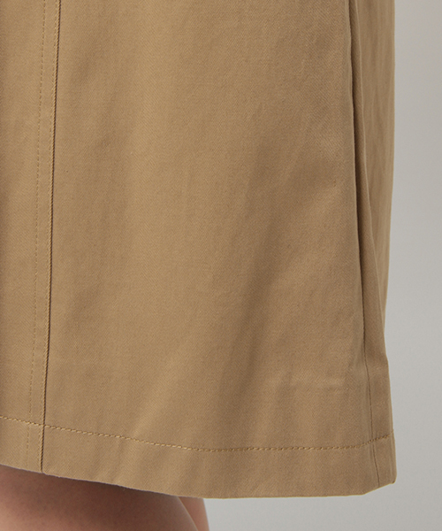 LBC（エルビーシー）の「コットン40/2ツイルトレンチコート（トレンチコート・レディース・オリーブ/ネイビー/ベージュ・LARGE/MEDIUM）」の11枚目の写真