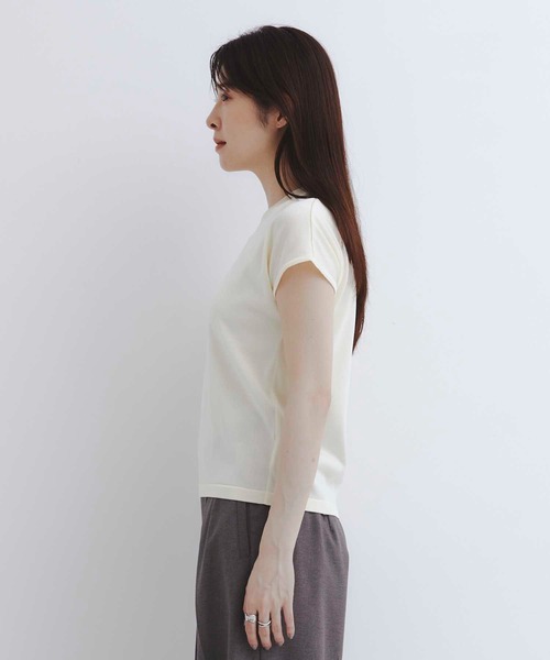 UNITED TOKYO(ユナイテッドトウキョウ)の「【新定番|大人気】パレスフレンチニット|夏服/半袖/オフィスカジュアル/ウォッシャブル/接触冷感/吸湿/防シワ/フレンチスリーブ(ニット/セーター・レディース・オレンジ/グレー/グリーン/ネイビー/アイボリー/ブラック・FREE)」の16枚目の写真