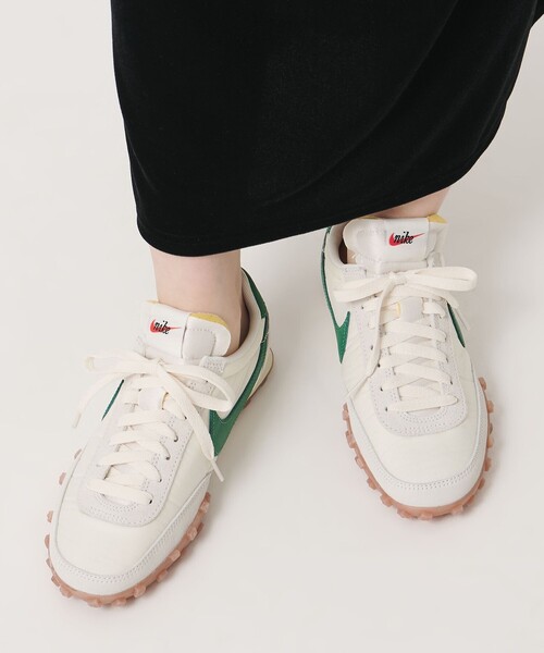 NIKE(ナイキ)の「<NIKE>M WAFFLE RACER(スニーカー・レディース・ホワイト/ブラック・25cm/24cm/24.5cm)」の5枚目の写真