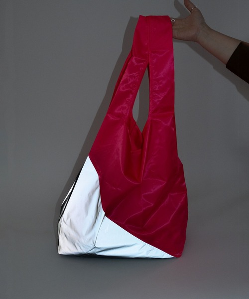 TIMELESS COMFORT(タイムレスコンフォート)の「REFLECT SHOPPING BAG Lサイズ(エコバッグ/サブバッグ・レディース・ピンク/オレンジ/イエロー・ONE SIZE)」の9枚目の写真