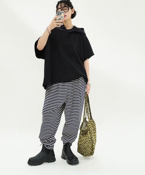JOURNAL STANDARD LUXE(ジャーナルスタンダード ラックス)の「ウラケナイロンキリカエフーディー(パーカー・レディース・ブラック/ベージュ・FREE)」の3枚目の写真